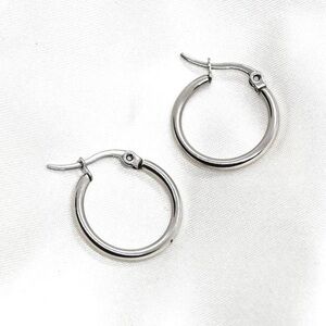 Minimal Silver Hoops